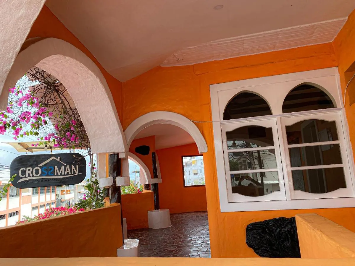 Hotel Crossman 2*, Puerto Ayora (Galapagos Islands)